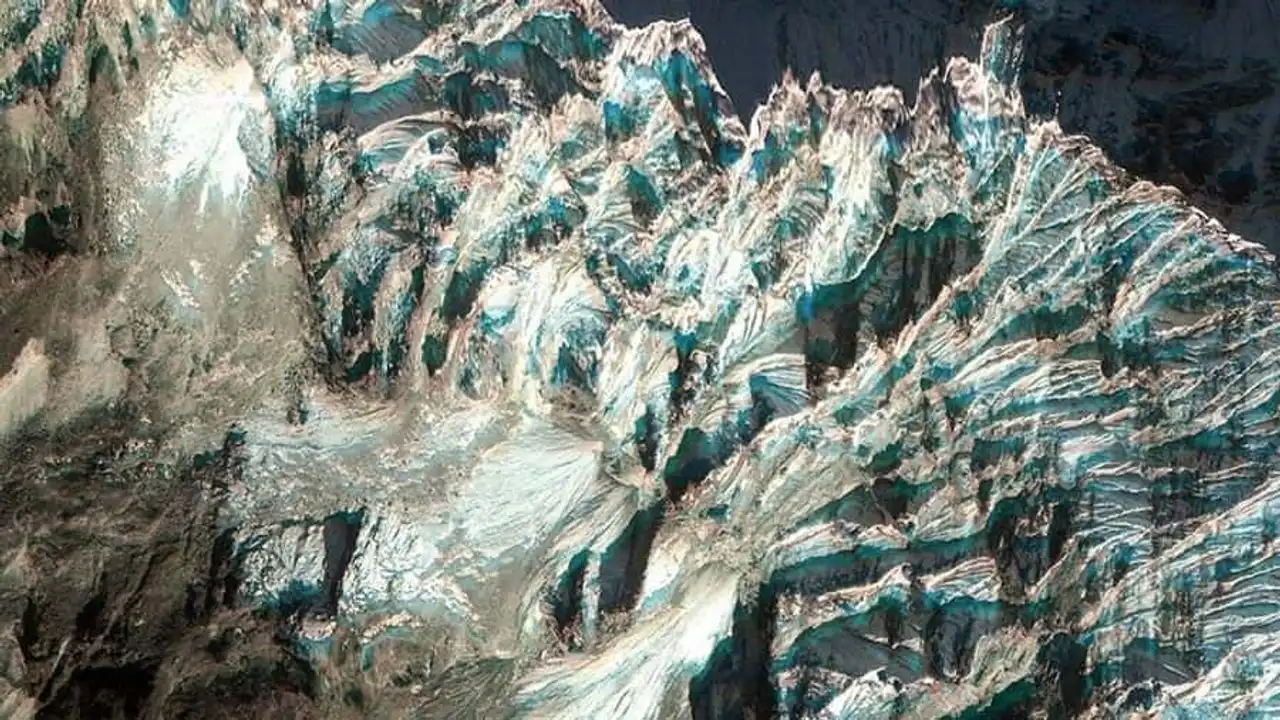 google Earth satellite pictures, strange landscapes