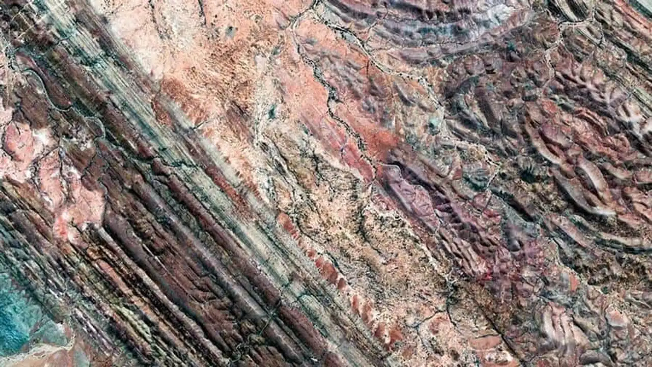 google Earth satellite pictures, strange landscapes