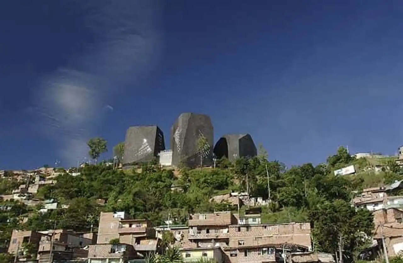 Biblioteca España, Medellín