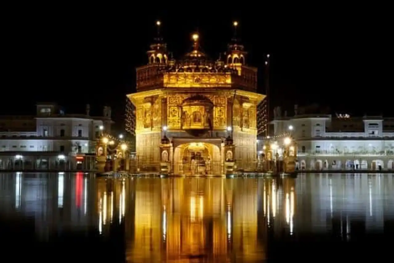 Temple of Night Gold, Amritsar, India