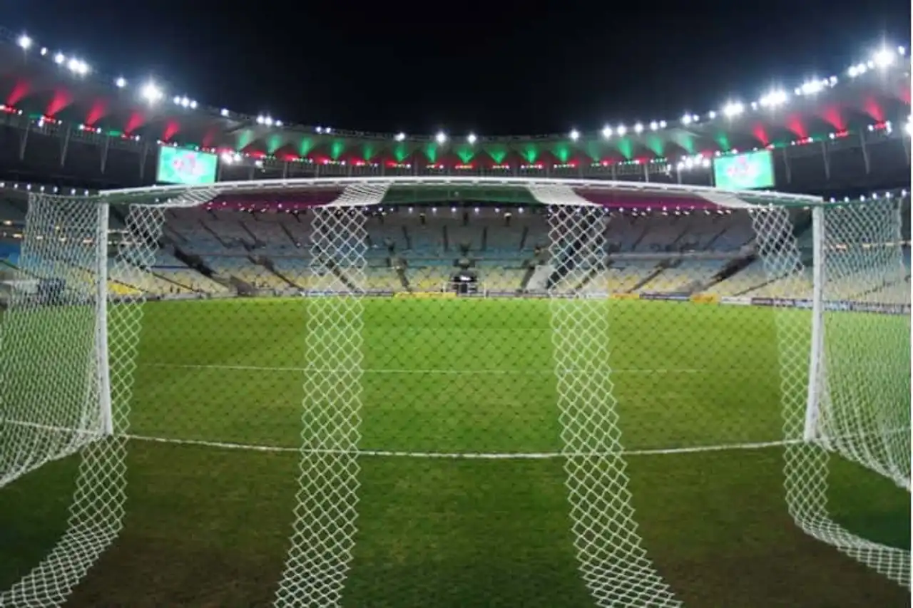 Cages, Maracanã stadium, Rio