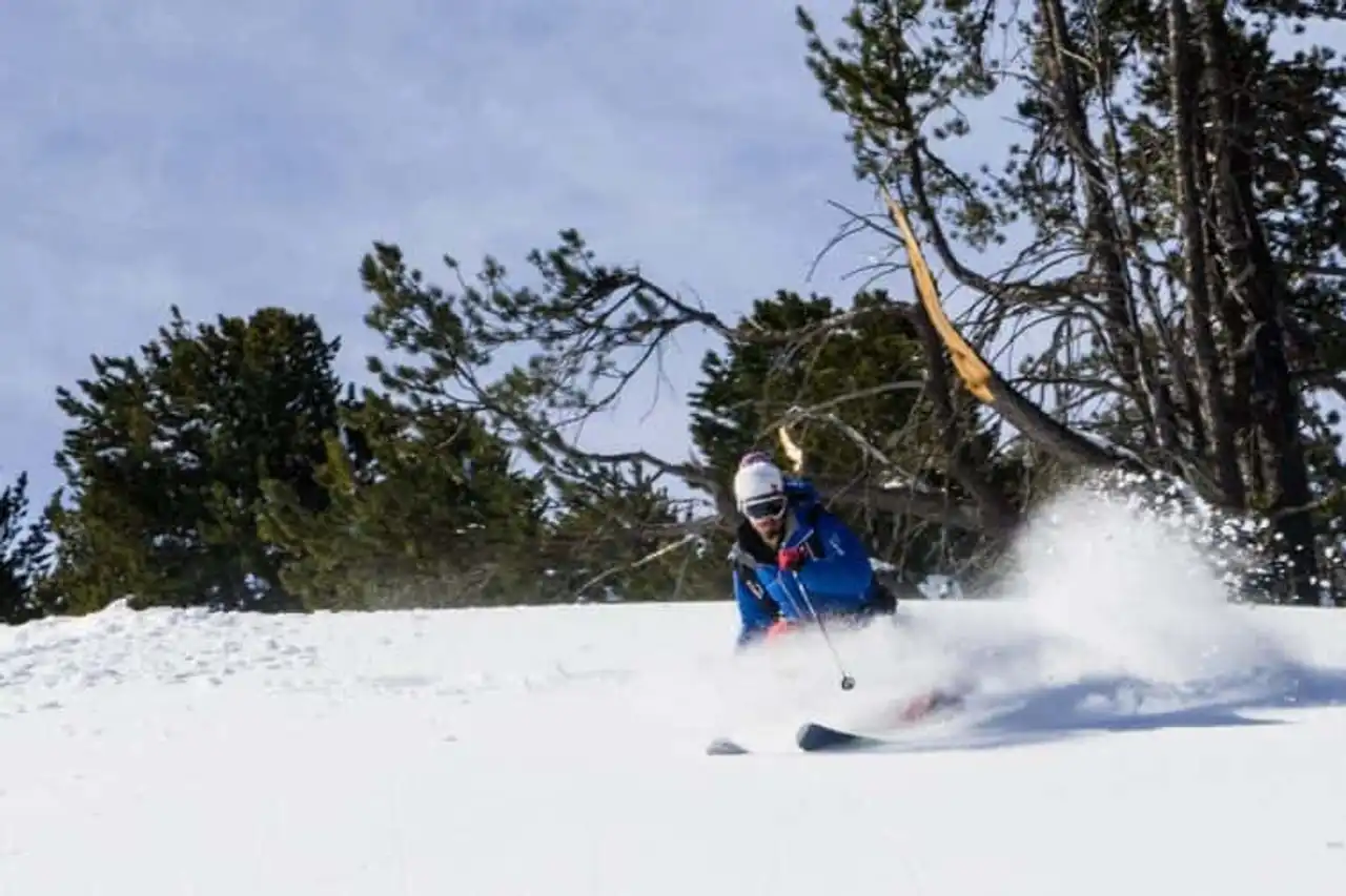 Ski outdoor activity at the Norma