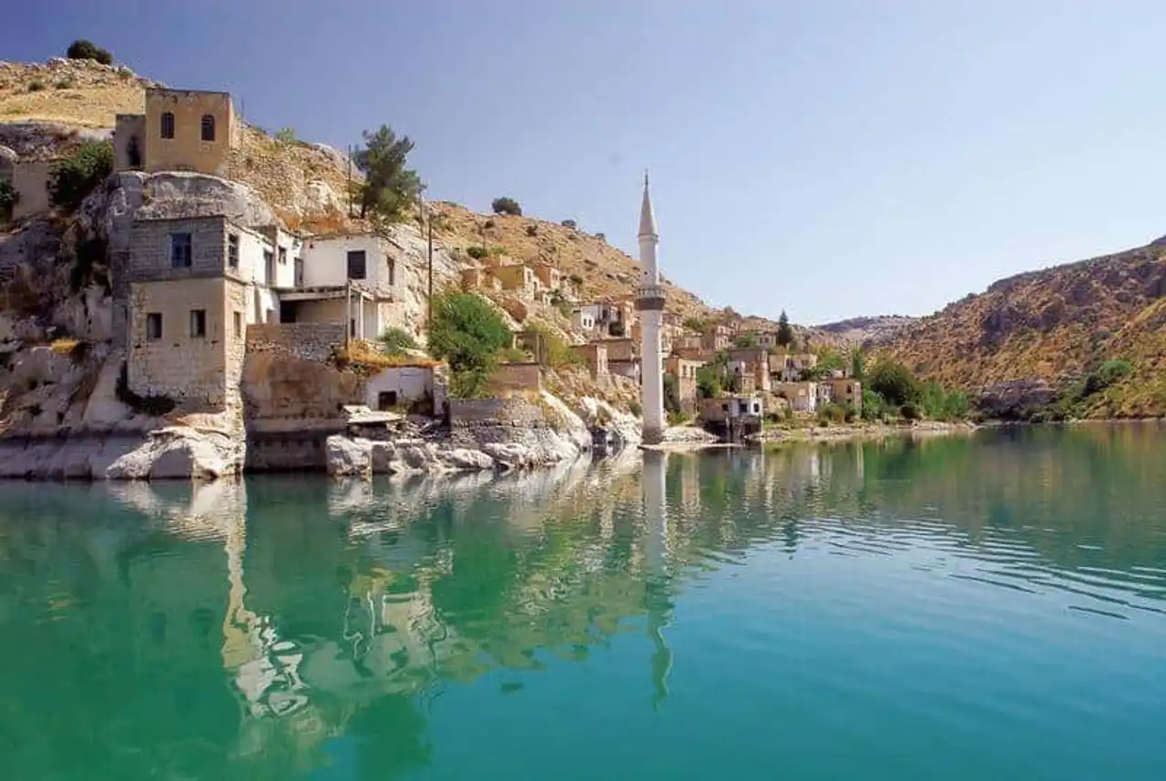 Halfeti Turkey submerged village