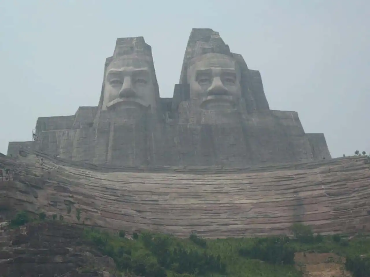 gigantic, colossal and enormous statues and monuments in the world