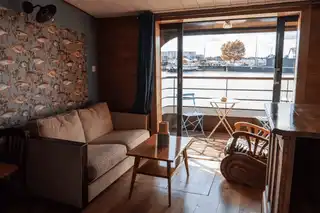 Airbnb péniches Bordeaux : the best péniches for rent on Airbnb in Bordeaux