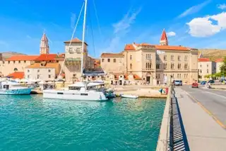 Boat rental in Croatia: ideas of routes in catamaran or sailboat