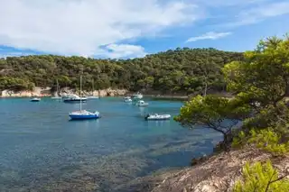 Boat rental in Porquerolles: how to do and where?