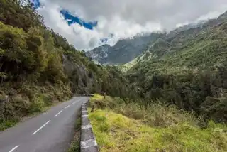 La Réunion en Camping-Car : location, conseils, aires, routes