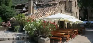 Where to eat in Saint-Guilhem-le-Désert?