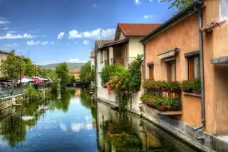 Where to stay in Isle-sur-la-Sorgue and its surroundings?