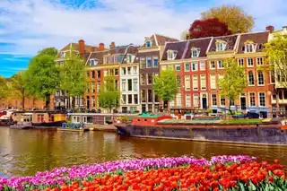 Péniche rental in Amsterdam: how to do and where?