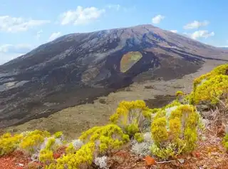 Visit the Piton de la Fournaise • Wanderlix