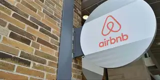 What is the Airbnb Host Guarantee and how does it work?