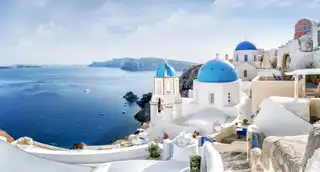 What is the best time to visit Santorini?