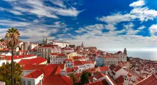 Alfama District Guide in Lisbon