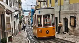 Transportation in Lisbon: how to move to Lisbon?