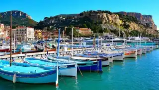 Boat rental in Cassis: ideas of routes in catamaran or sailboat