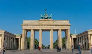 Visit the Brandenburg Gate in Berlin: tickets, prices, schedules