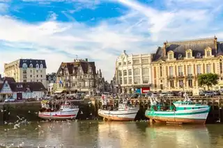 In which area to stay in Trouville?