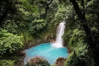 La cascade du Rio Celeste au Costa Rica