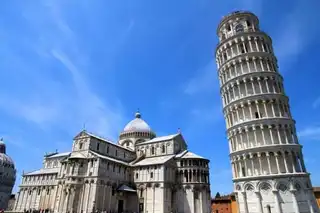 Visit Pisa and its famous tour from Florence