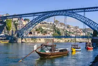 Car rental in Porto: tips, prices, routes