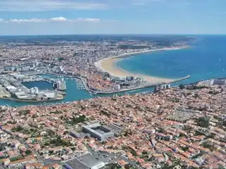 In which area to house in Les Sables d'Olonne?