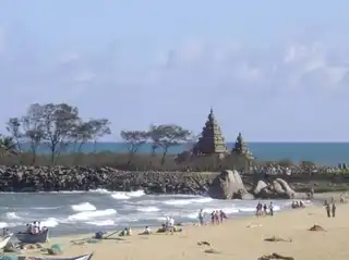 Visit Mamallapuram, the village of stone sculptors