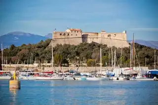 Boat rental in Antibes: how to do and where?