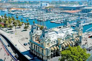 Boat rental in Barcelona: ideas of itineraries