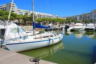 Boat rental in Carnon: how to do and where?