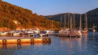 Boat rental in Hyères : ideas of routes in catamaran or sailboat