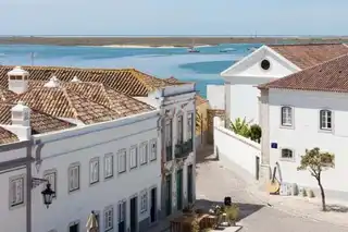 Car rental in Faro: tips, prices, routes