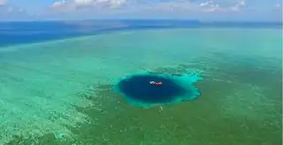 China: Dragon Trou, the deepest blue hole in the world