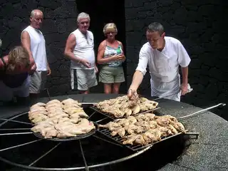 El Diablo, the restaurant of Lanzarote that cooks in volcanic heat