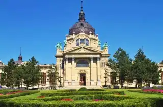 Bains of Budapest: the most beautiful thermal baths to visit