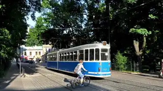 Public transport in Krakow: timetables and prices of buses and trams