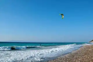 How and where do kitesurfing in Rhodes?