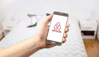 How to legally rent its accommodation on Airbnb?