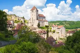 Where to sleep in Saint-Cirq-Lapopie?