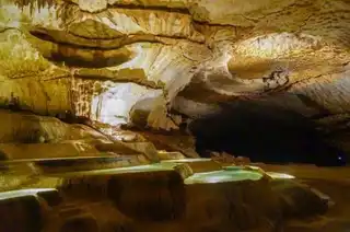 12 places where to make speleology in Ardèche