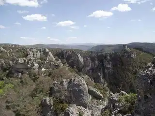 3 places to make via ferrata in Aveyron