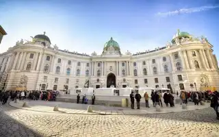 Visit the Palais de la Hofburg in Vienna: tickets, prices, schedules